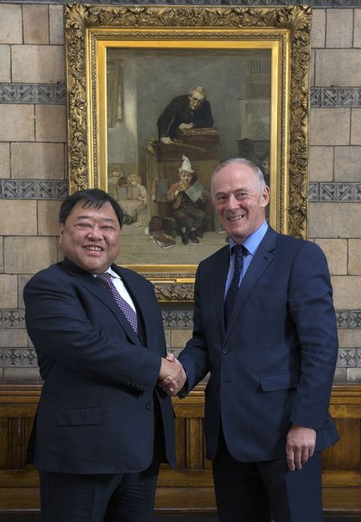 丹斯里拿督邱達昌先生與曼徹斯特市議會領袖Richard Leese先生出席Northern Gateway項目簽約慶祝晚宴