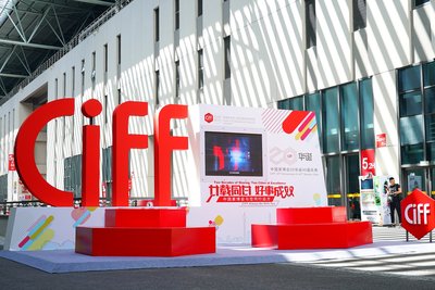 第40屆中國（上海）家博會以40萬平方米的旗艦大展為參展商和觀眾提供了無限商機。有展廳在展會期間每天客戶達4800多人次, 高峰期平均每秒有9人前來體驗。