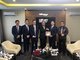圖為綠地酒店旅游集團獲獎現場-右三：馬來西亞旅游藝術及文化部副部長拿督Musa bin Yusof；右二：綠地酒店旅游集團項目發展部總經理楊斌；右一：馬六甲州旅游、文化及遺產事務委員會主席拿督莫哈末再拉尼；左三：馬來西亞NCT GROUP董事經理拿督斯里葉銀財