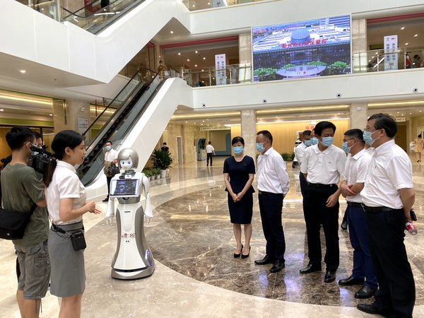 聯通5G智能機器人