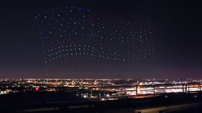 英特爾無人機、Lady Gaga引爆百事超級碗 點燃夜空中最亮的星
