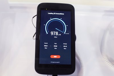 ZTEが先進的な「5uper generation」スマートフォンを披露