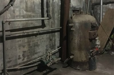 目前該校燃煤鍋爐管道已經被銷毀