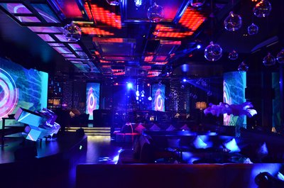 VIVA Bar重裝啟幕 大連君悅酒店頂層酒吧嗨翻星海灣畔