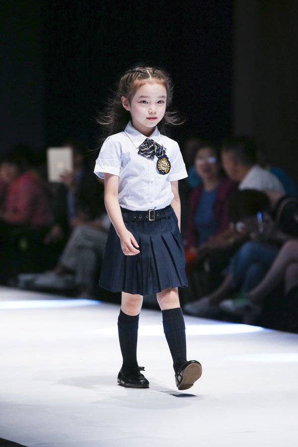 伊頓紀德專場發布會，展現優雅、內斂、洗練的英倫制式服裝
