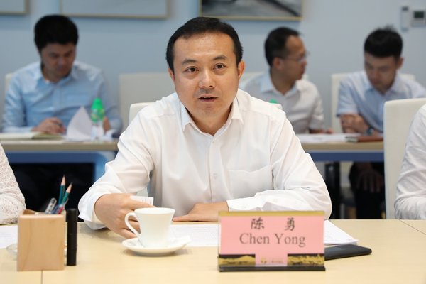 陳勇區長在會中發言