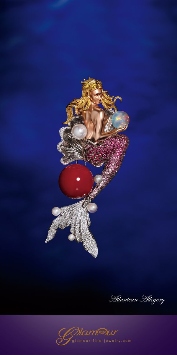 Glamour Fine Jewelry 最新力作 “Atlantean Allegory” 系列，雕琢出人魚精致面容，發絲隨著珍珠浪花緩緩飄浮，魚尾鱗片立體精致。