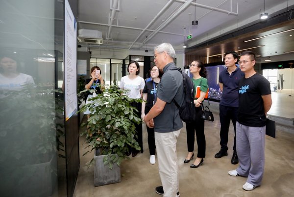 PingPong對話著名經濟學家周其仁：構建服務30億人的大市場