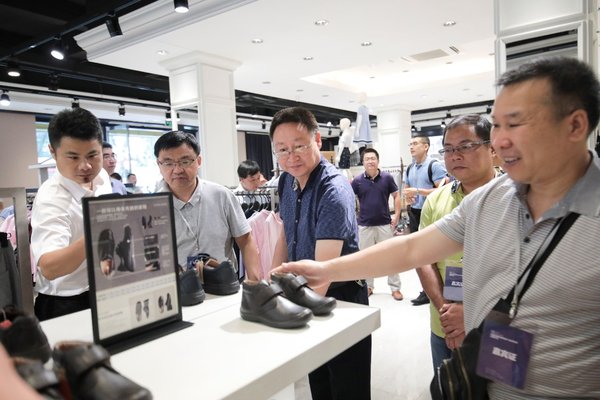 “中國校服質量管理及產業優質供給”主題研討會在寧召開