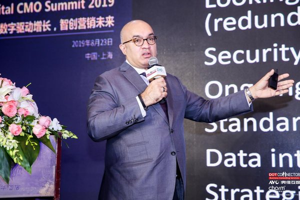 前歐洲商學院首席公關、微軟指定顧問 Anand