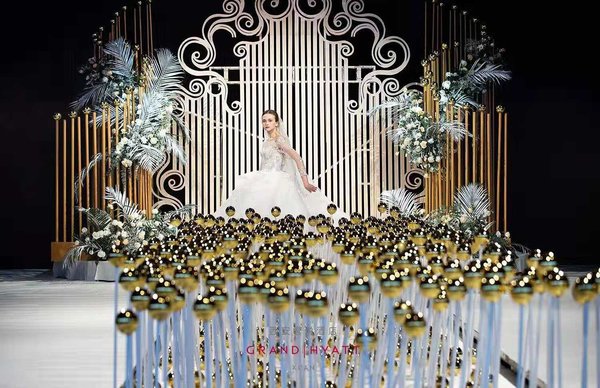 西安君悅酒店2019秋冬國際婚紗發布會悅然而現