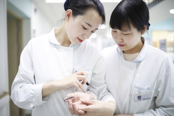 5.12護士節 玫琳凱致敬白衣天使